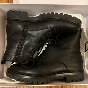 Vince Cabría Lug Boots